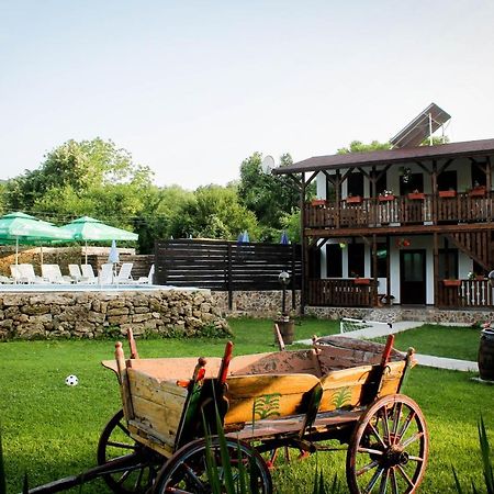 Къща За Гости "Крушунско Ханче" Krushuna Exterior foto