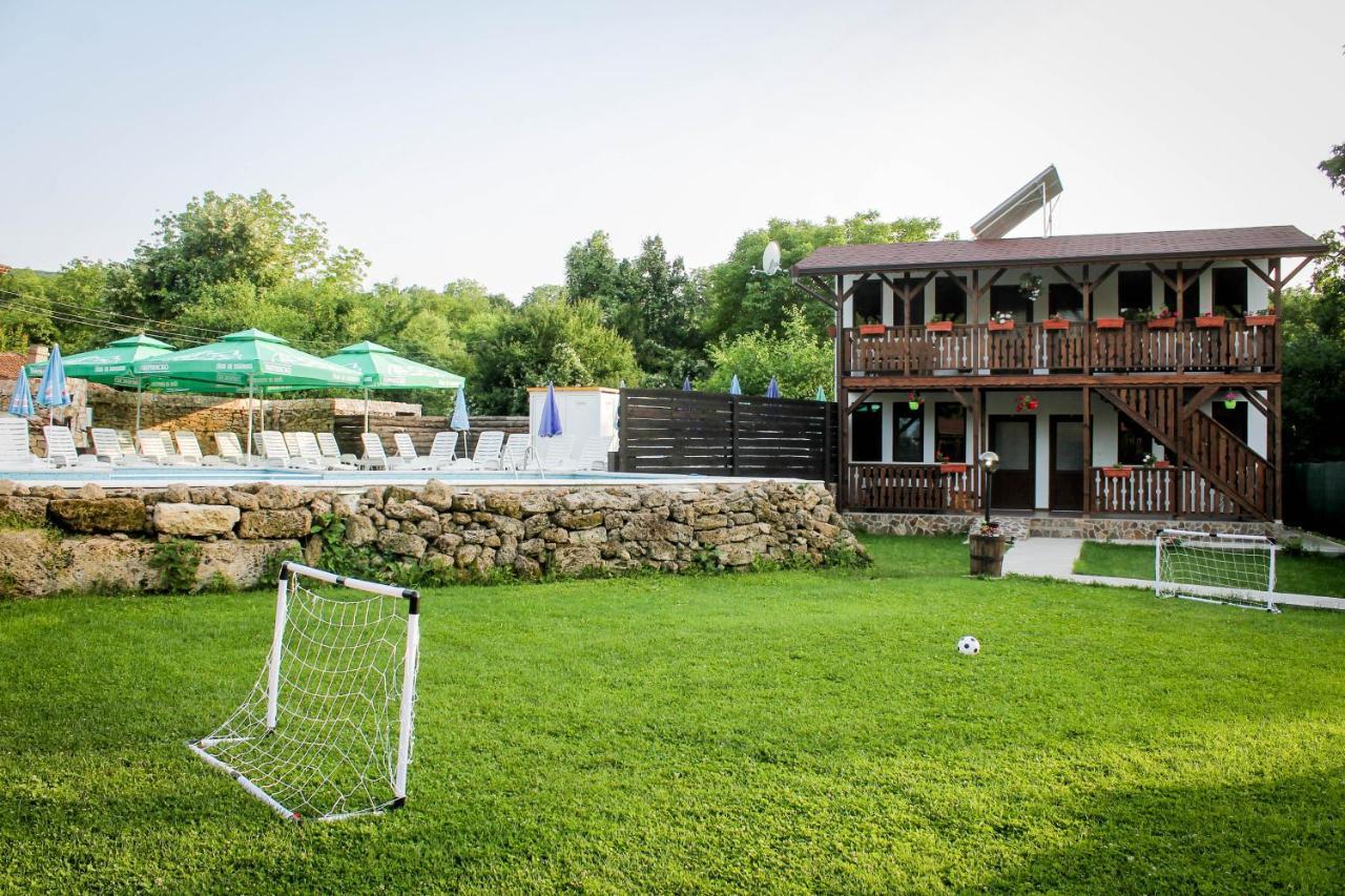 Къща За Гости "Крушунско Ханче" Krushuna Exterior foto